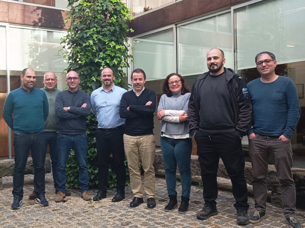 Uma fotografia de grupo da equipa da MAKEEN Gas Equipment 